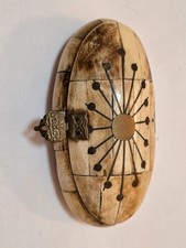 Vintage 1970er Schmuckkästchen aus Knochen Messingintarsien handgeschnitzt Alte