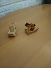 Puppenwagen und Schaukelpferd  für Puppenstube Puppenhaus  1:12 (?)