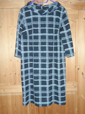 Kleid Etuikleid schwarz kariert, 3/4 Arm, BETTY BARCLAY, Gr 44 46