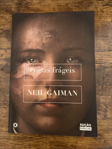 Livro coisas frágeis neil - coisas,