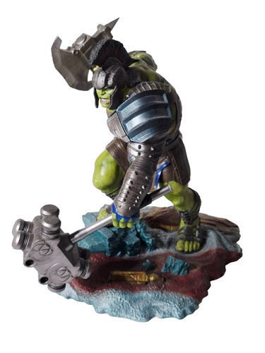 Diamond select toys - diamond,