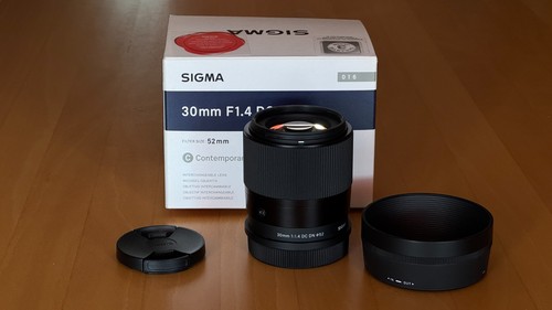 Sigma 30mm dc dn - 30mm, f1.4