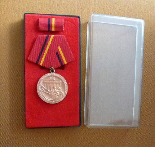Ddr kampfgruppen orden für - ddr,