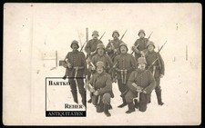 Foto 1.WK Winterschlacht Sturmtrupp mit Stahlhelm und Handgranate Stormtrooper