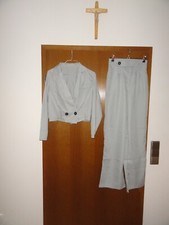 Modisch eleganter Hosenanzug