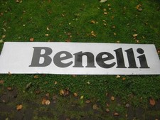 Große Benelli Werbung