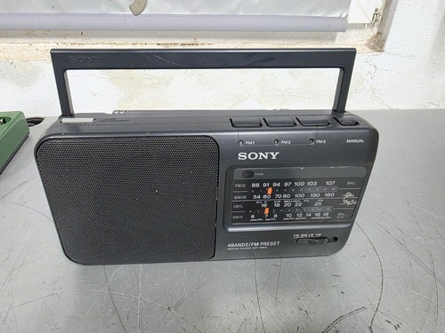 Sony radio 4bands fm - /,