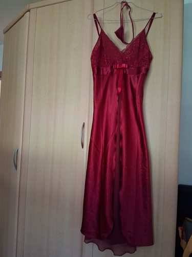 Rotes negligee nachthemd mit - rotes,
