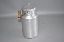 Alte Milchkanne aus Aluminium