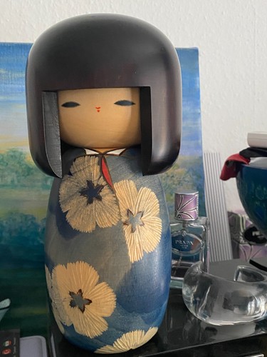 Große usaburo kokeshi - große,