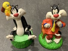 Figuren Sylvester mit Tweety und auf Bank 1998 Warner Bros. 8 bzw. 9cm