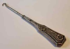 D0082 - Versilberter Mieder