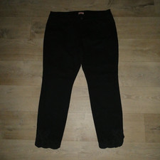 TRIANGLE by S.OLIVER CURVY FIT