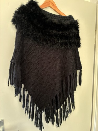 Neu strickponcho mit fransen - mit,