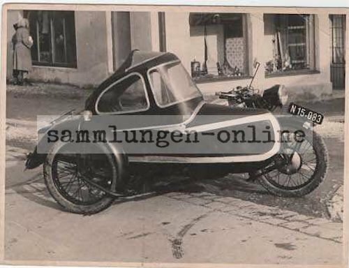 Dreirad fotografiert 1958 - , in