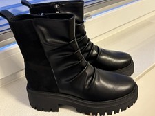 Schwarze stiefeletten größe - schwarze,