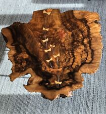 Handgearbeiteter Walnuss Tisch mit Inlays aus Mahagoni & Ahorn, Highgloss Finish