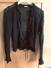 Benetton Strickjacke Lochmuster m Volants schwarz Gr 36/38,NEU