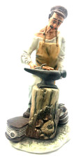 Gr. Porzellan Figur Schmied Handwerker Biskuit handbemalt H 29 cm signiert Cretu