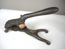 alter antiker Gusseisen Nussknacker Jugendsti,l 1,2Kg