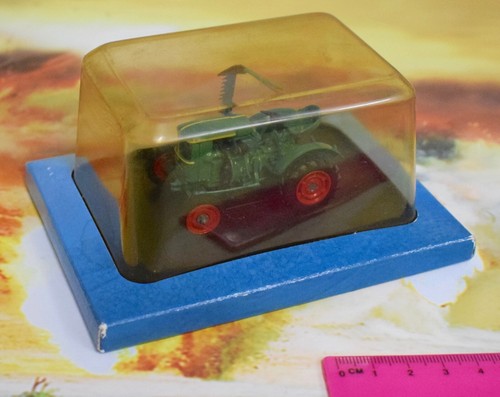 Die cast scale model - model, hachette