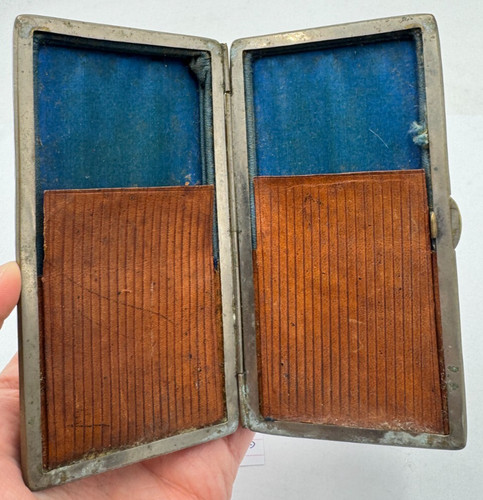 Altes antikes zigaretten etui - zigaretten,