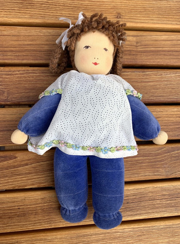 Knuddelige weiche spielpuppe - knuddelige,