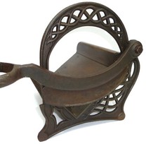 Seltene wunderschöne Tabak schneidemaschine um 1830 Eisen