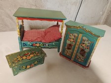 the old toys Dora Kuhn