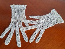 Alte Braut-Handschuhe von