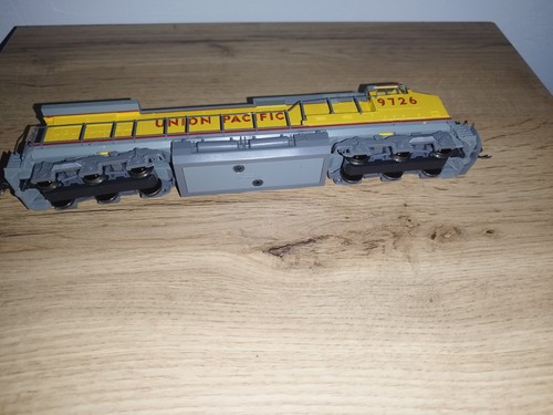 Kato dieselloks dash9 - kato,