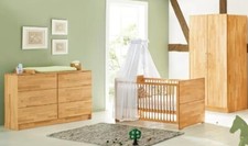 Kindergitterbett und