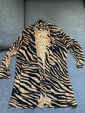 Damen Umhängejacke L‘impossible Paris Modell Depose