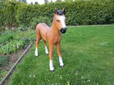 XXL Fohlen Pferd lebensgroß