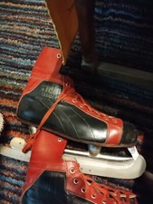 Schlittschuhe - ,