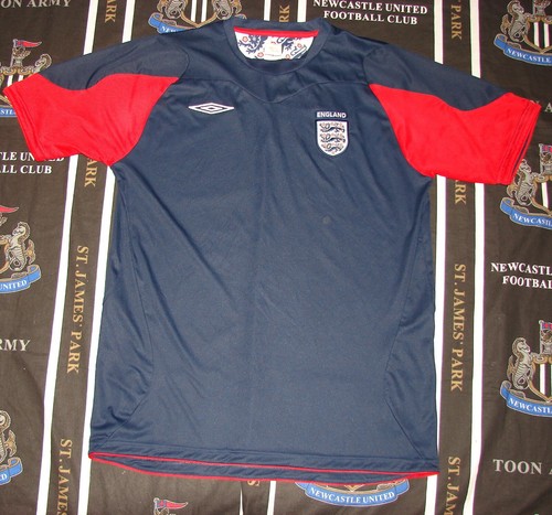 England training fußball - training,