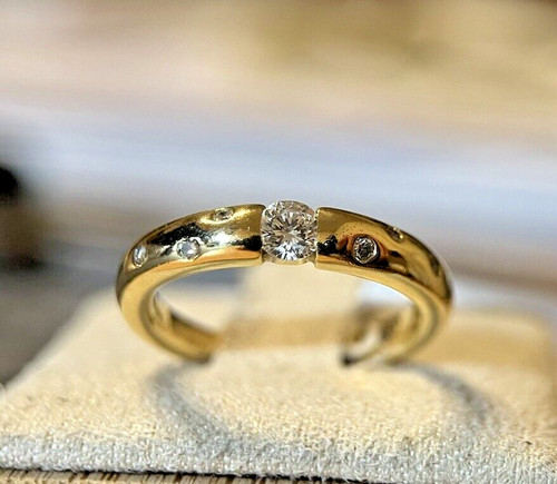 Karat gold ring - 18,