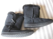 Schuhe Stiefeletten TCM Gr. 37 Kunstfell Zierknopf Nieten Ferse TOP