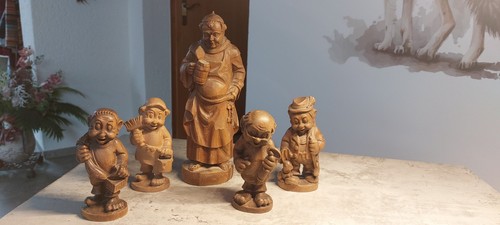 Holzfigurensammlung aus - 🌲,