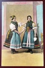 Ungarn  / Damen in Tracht