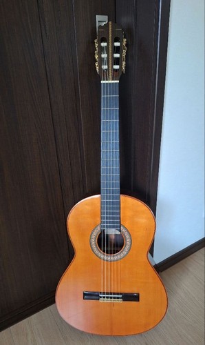 Yairi yc30 konzertgitarre - k,