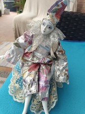 Harlekin Vintage Spieluhr Sammeltstück drehende sitzende Puppe Porzellan