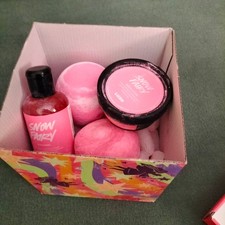 NEU Lush "Snow Fairy" Box /