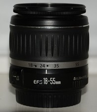 Canon Zoom Objektiv EF-S 18-55 F 3,5-5,6 II