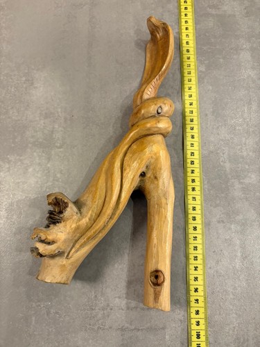 Schöne holzfigur schlange - schöne,