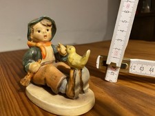 Porzellan Figur Goebel Junge der mit dem Vogel spricht