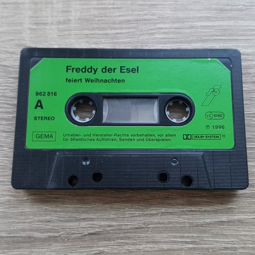 Freddy der esel - freddy, feiert