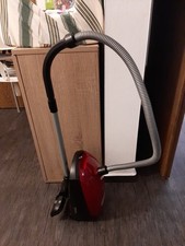 Miele - Kinder Staubsauger mit  Staubsaugergeräuschen - Batteriebetrieb