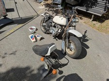 original Ersatzteile Honda CB50J XL50 - hier: Gepäckträger +2x  Blinker hi. CY50