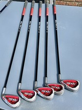 Konvolut / auch Einzelverkauf: Eisenschläger, Driver, Putter, Golfbags, Reisebag